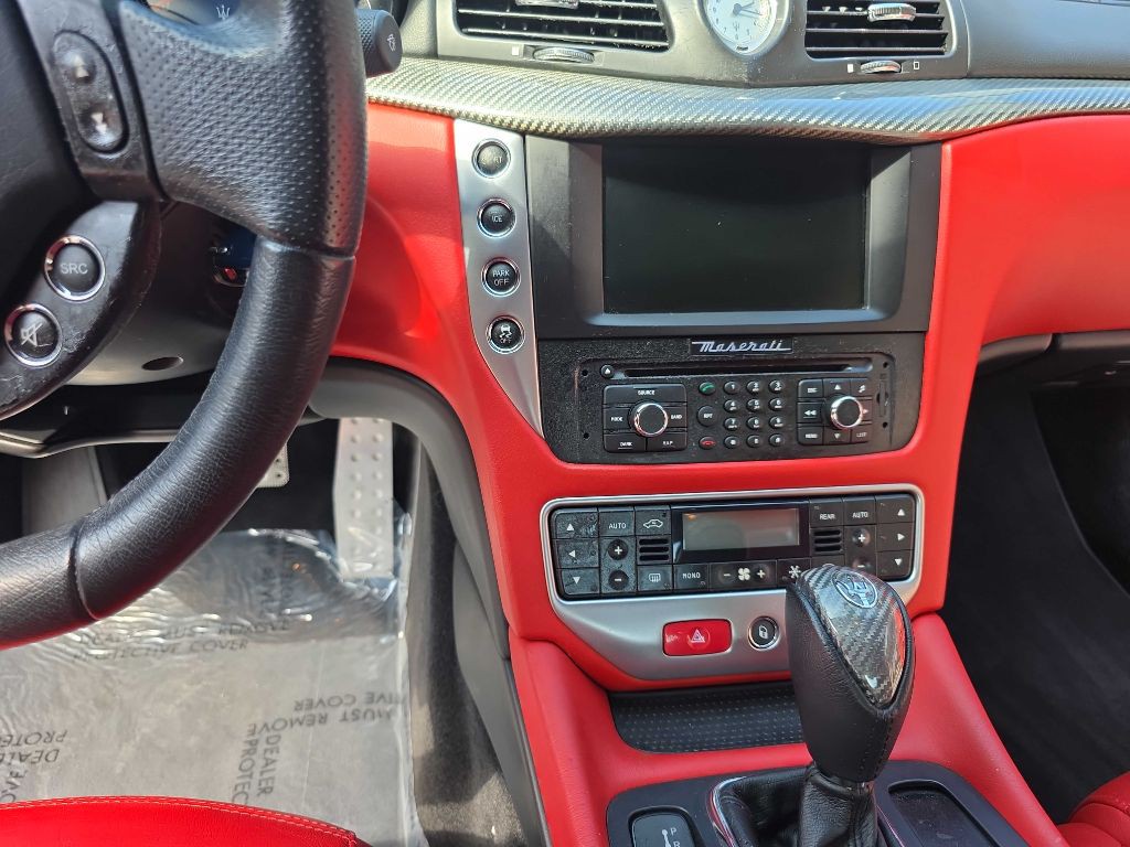 2016 Maserati GranTurismo Image 15