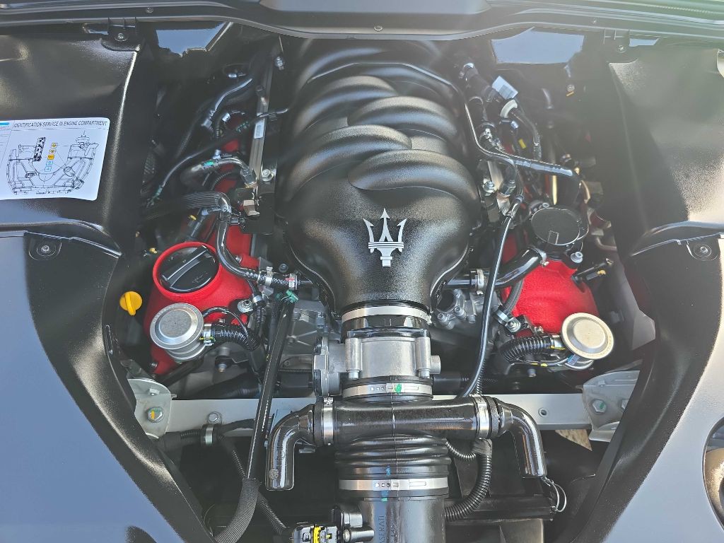 2016 Maserati GranTurismo Image 26