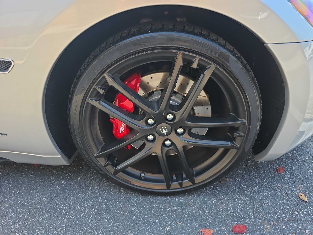 2016 Maserati GranTurismo Image 28