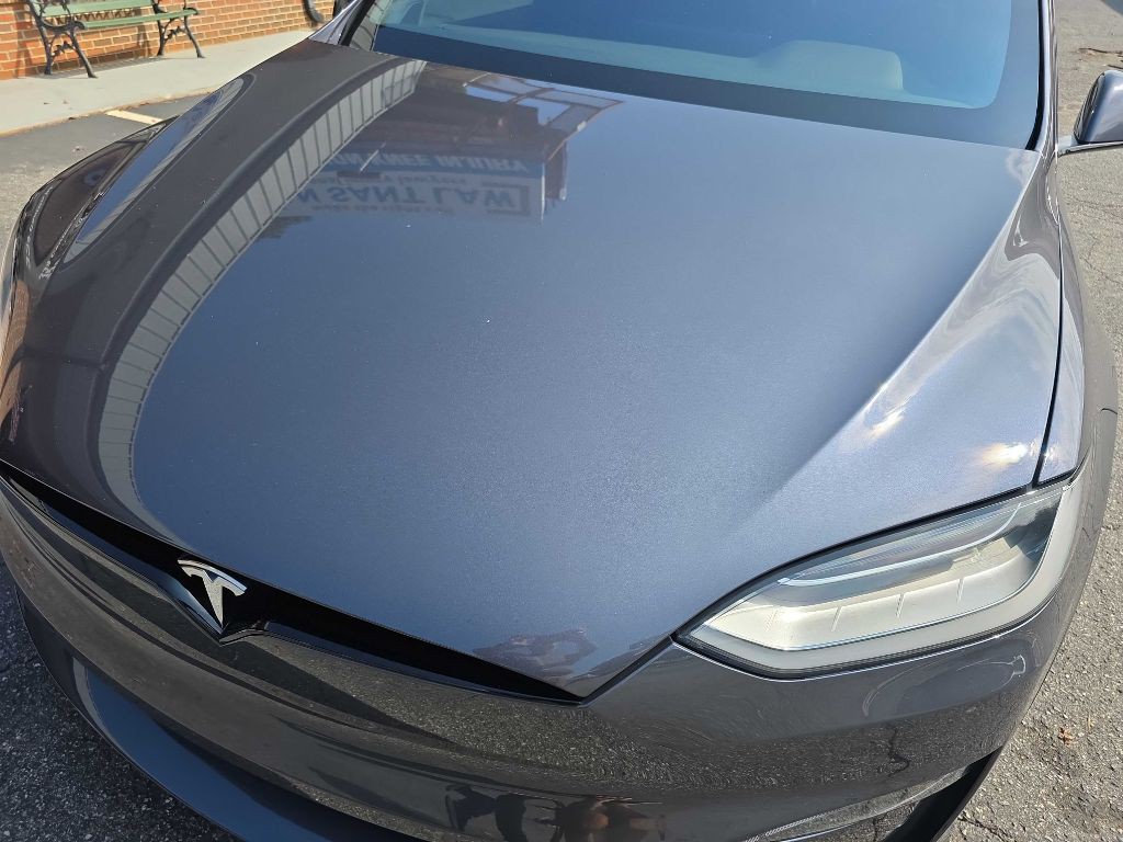2022 Tesla Model X Image 8