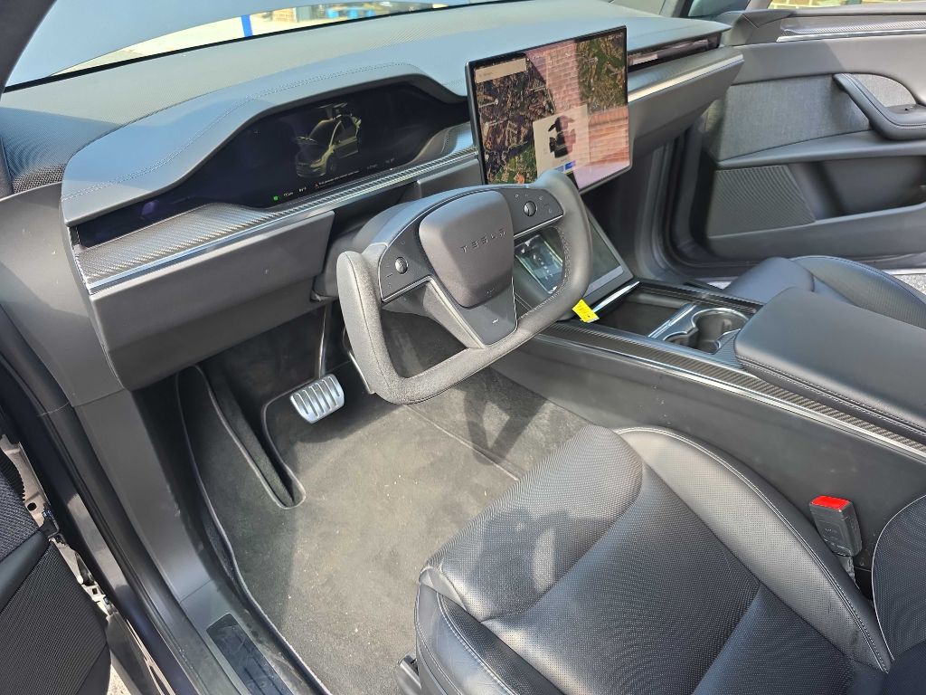 2022 Tesla Model X Image 12