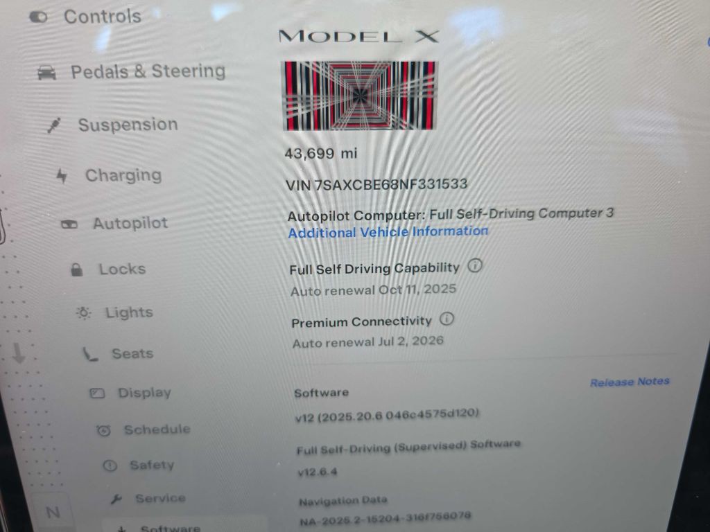 2022 Tesla Model X Image 16