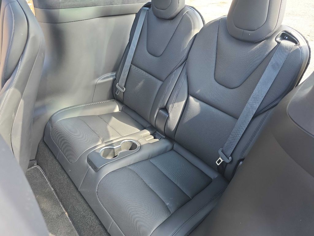 2022 Tesla Model X Image 19