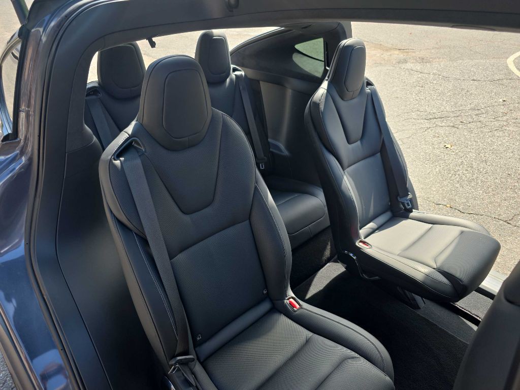 2022 Tesla Model X Image 23