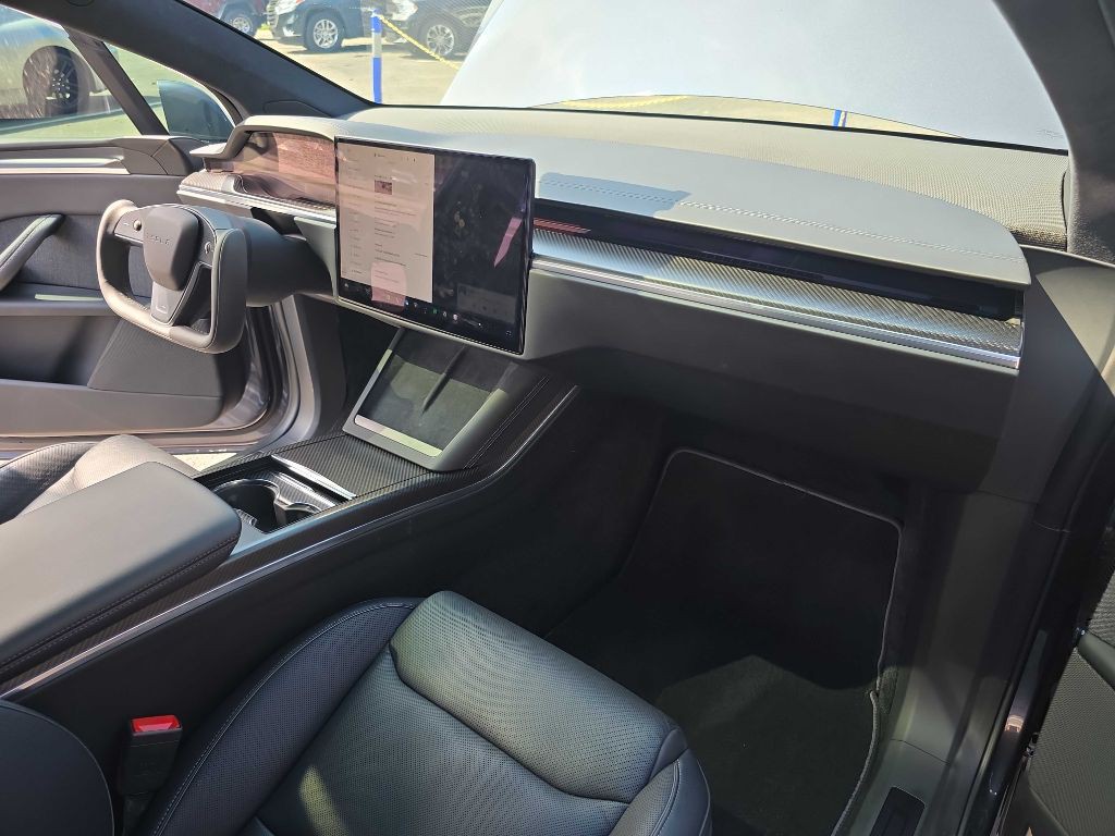 2022 Tesla Model X Image 25