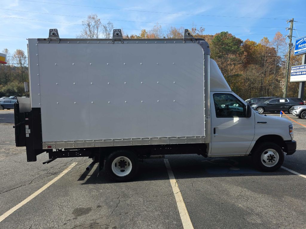 2018 Ford Econoline Image 8