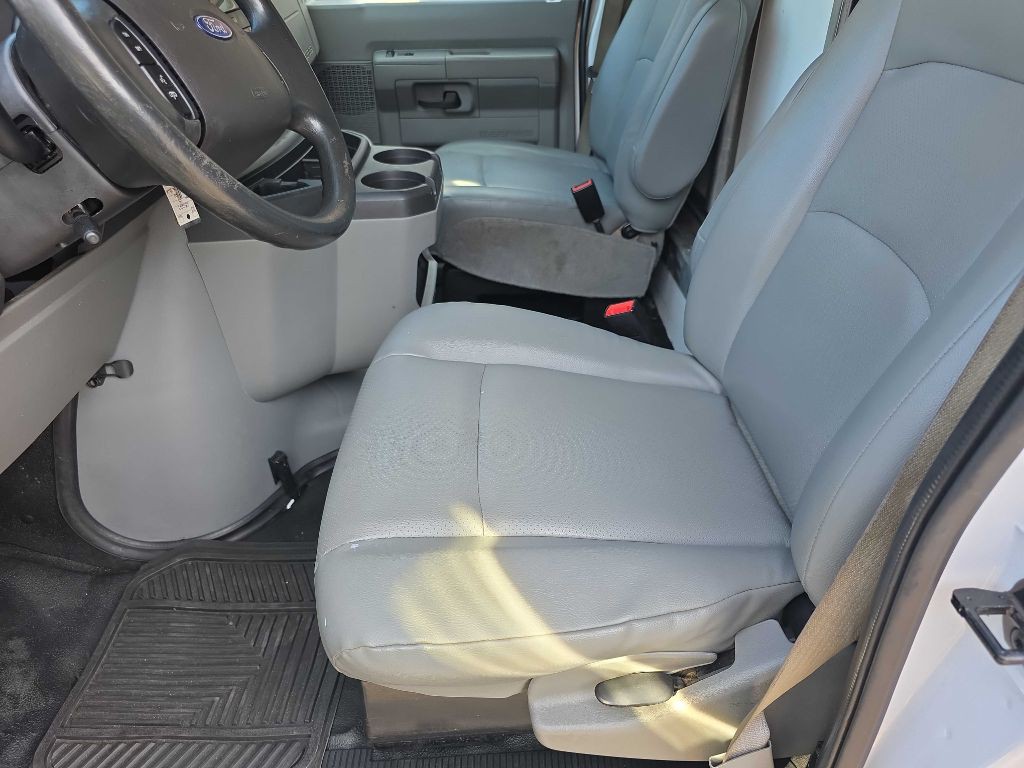 2018 Ford Econoline Image 12