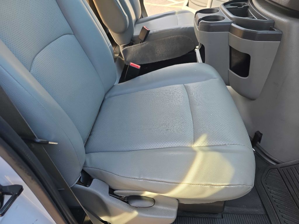 2018 Ford Econoline Image 19