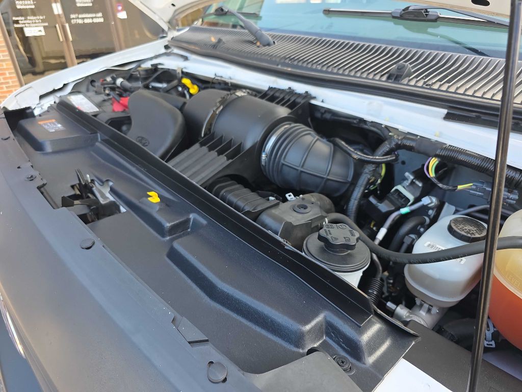 2018 Ford Econoline Image 23