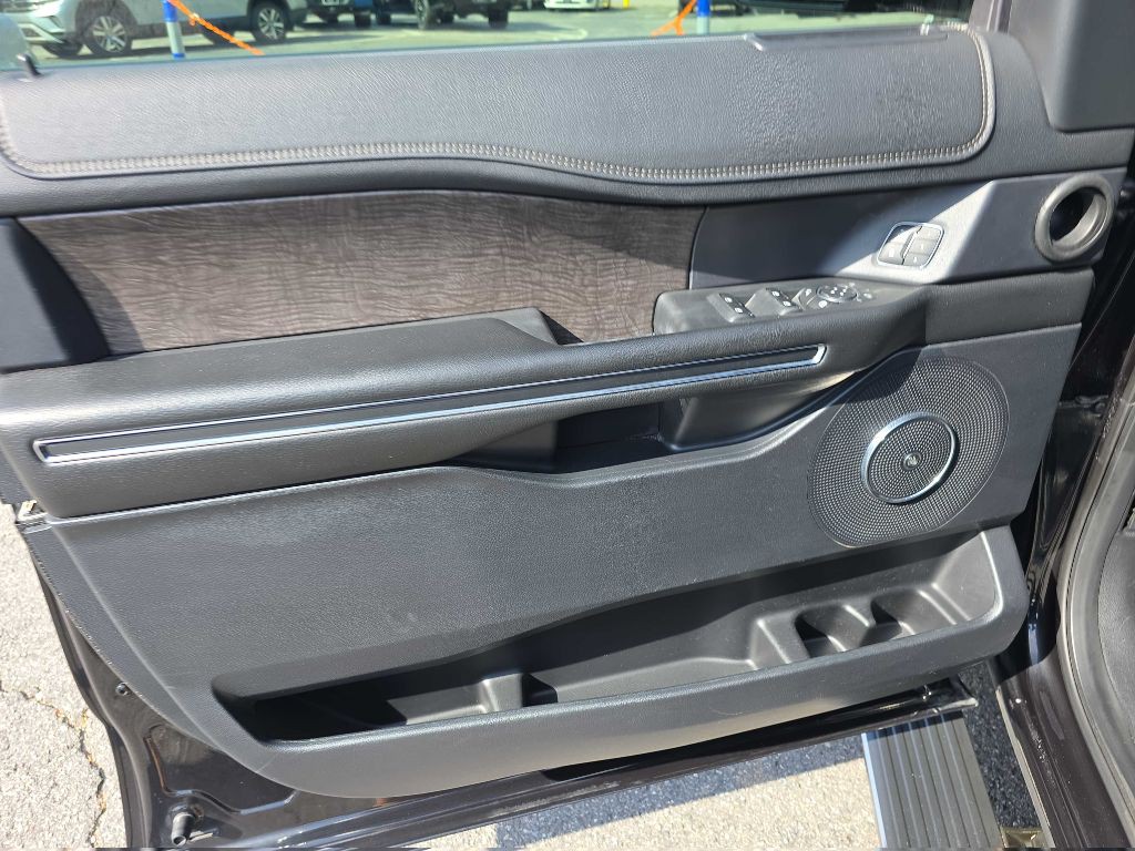 2019 Ford Expedition Image 12