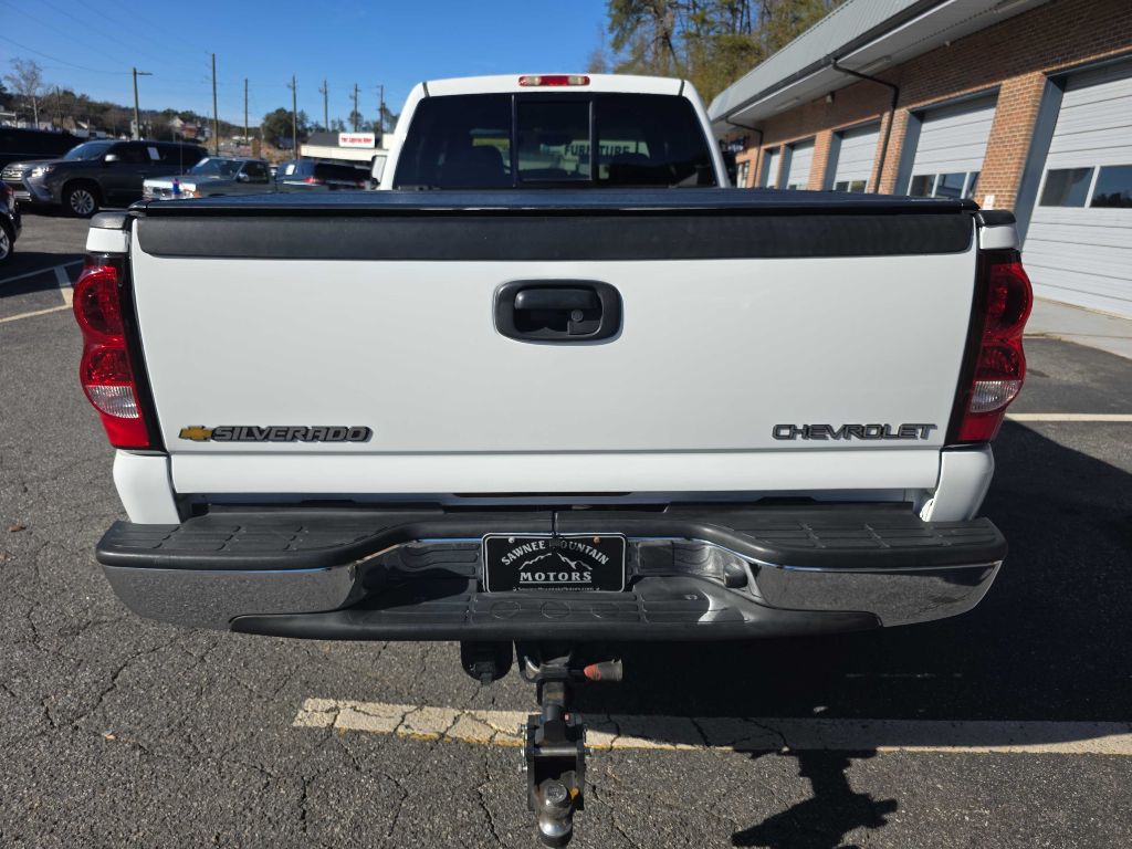 2004 Chevrolet Silverado 1500 Image 4