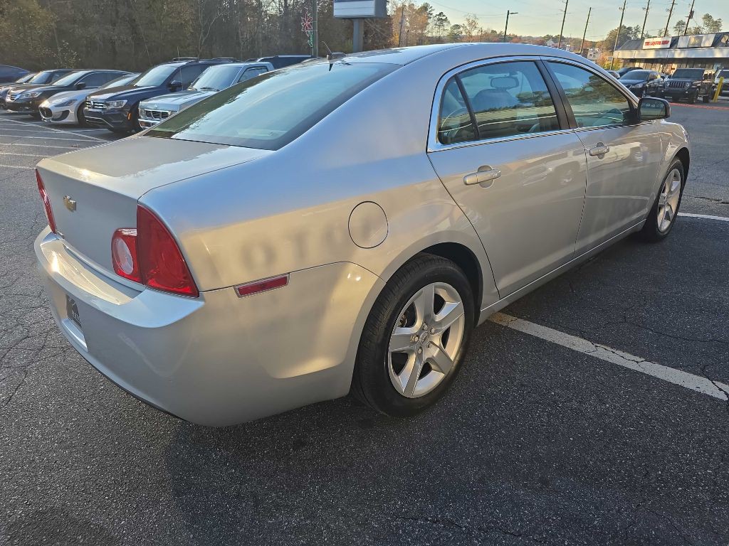 2011 Chevrolet Malibu Image 5