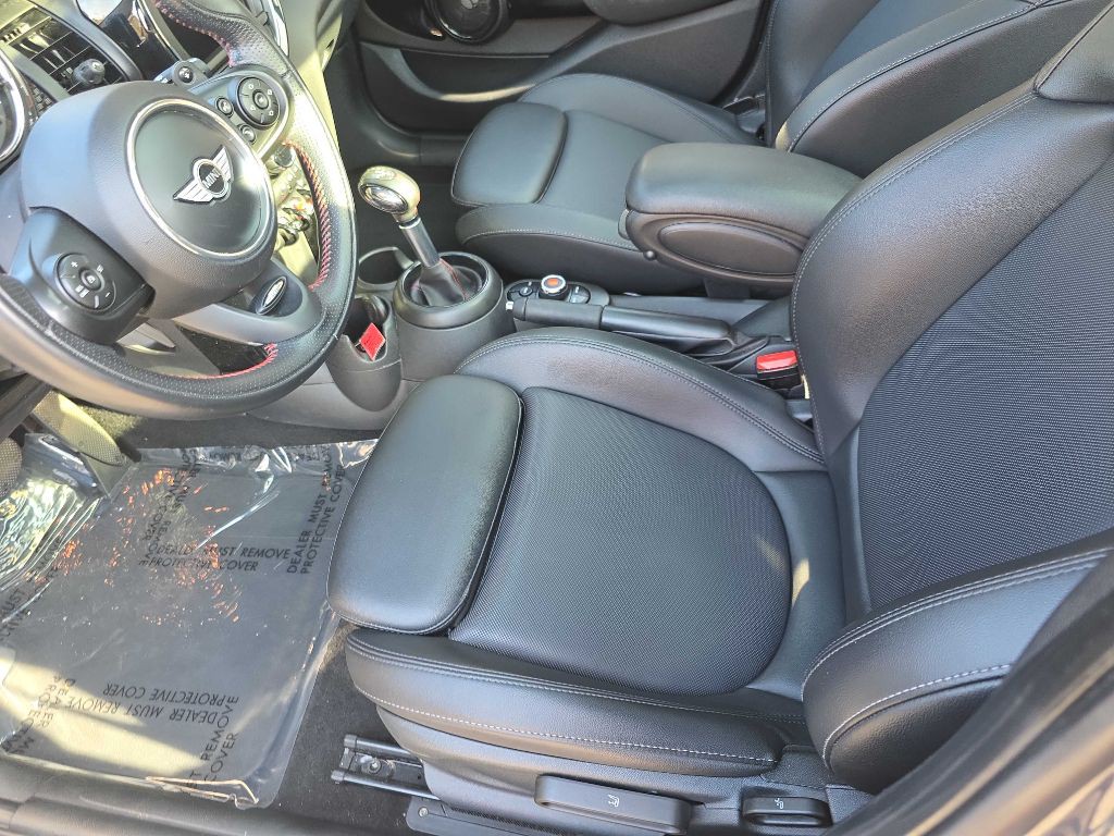 2019 MINI Cooper Image 11