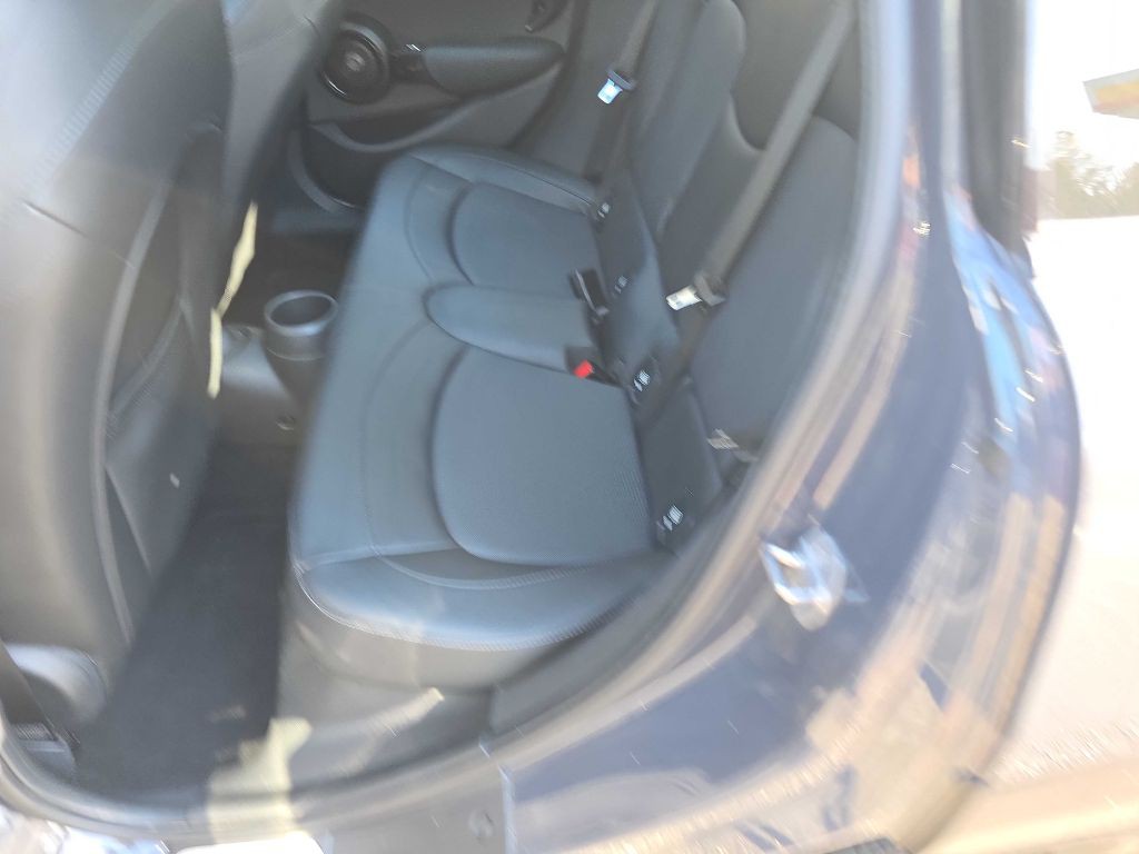 2019 MINI Cooper Image 13