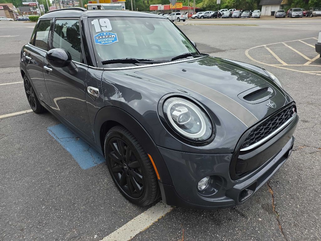 2019 MINI Cooper Image 7