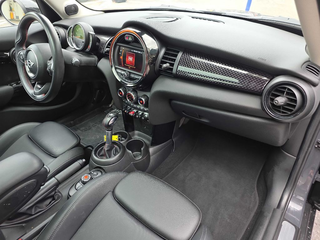 2019 MINI Cooper Image 22