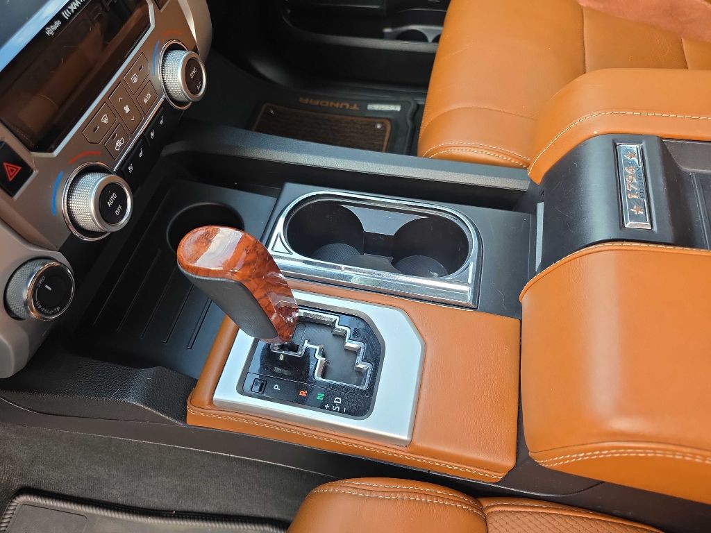 2016 Toyota Tundra Image 13