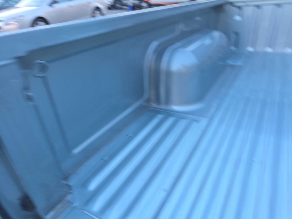 1993 Nissan Truck Image 14