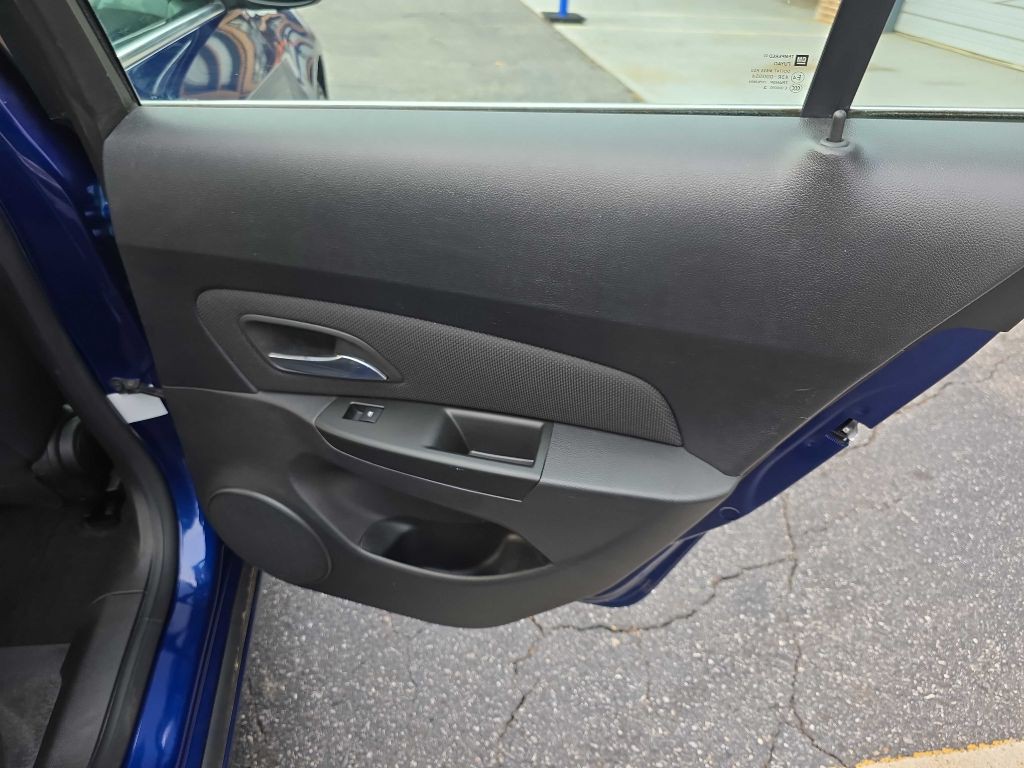 2013 Chevrolet Cruze Image 23