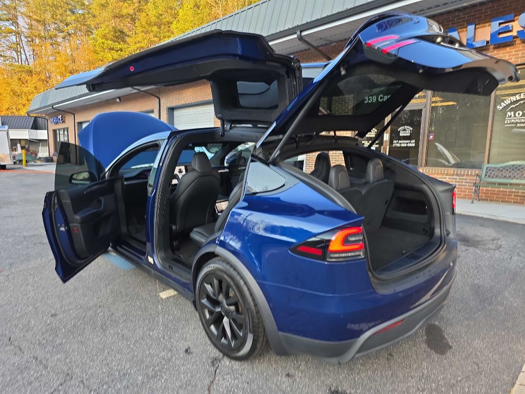 2022 Tesla Model X Image 20