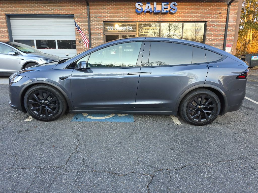 2023 Tesla Model X Image 2