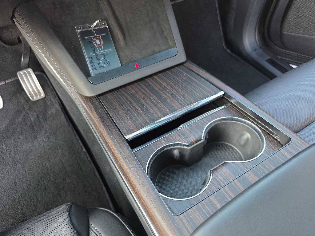 2023 Tesla Model X Image 13