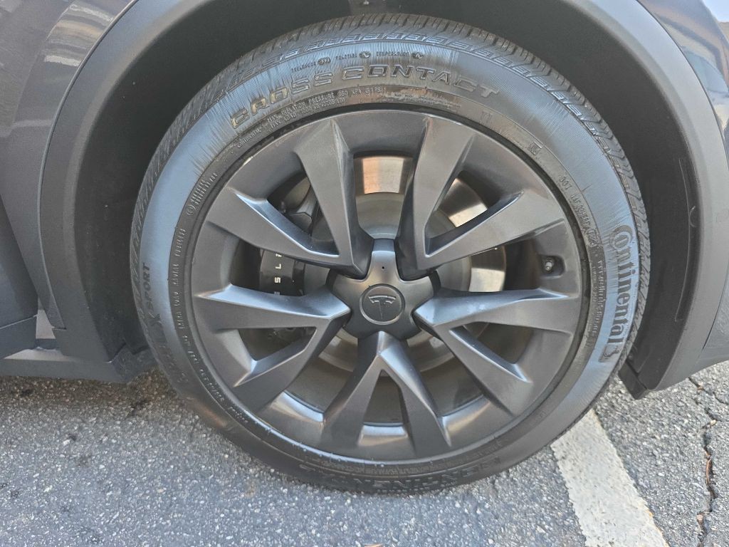 2023 Tesla Model X Image 23