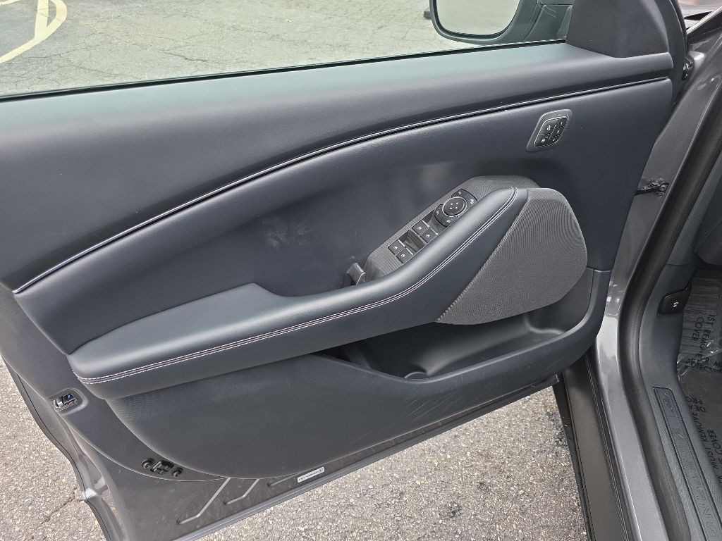 2021 Ford Mustang Image 10