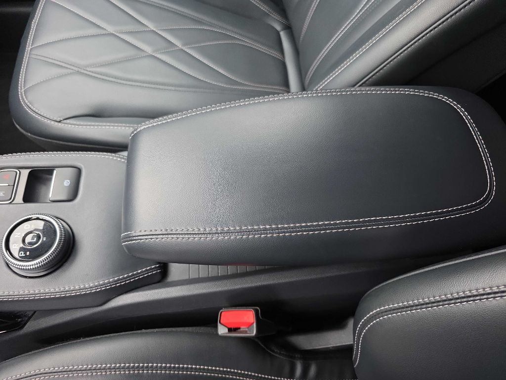 2021 Ford Mustang Image 11