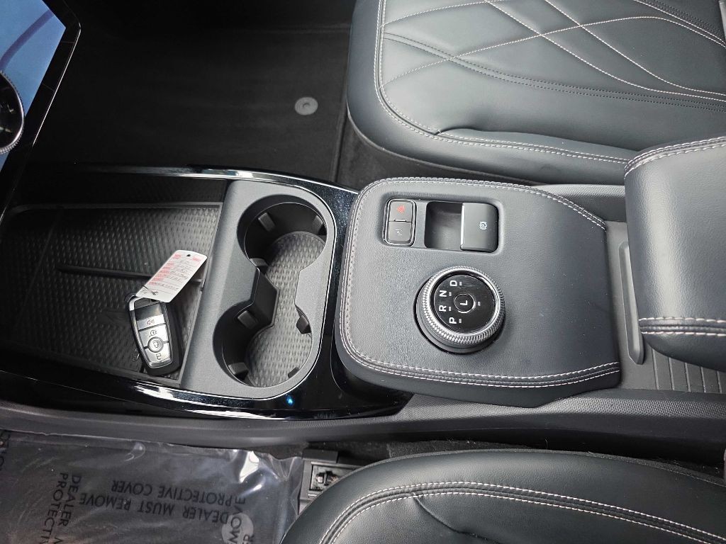 2021 Ford Mustang Image 12