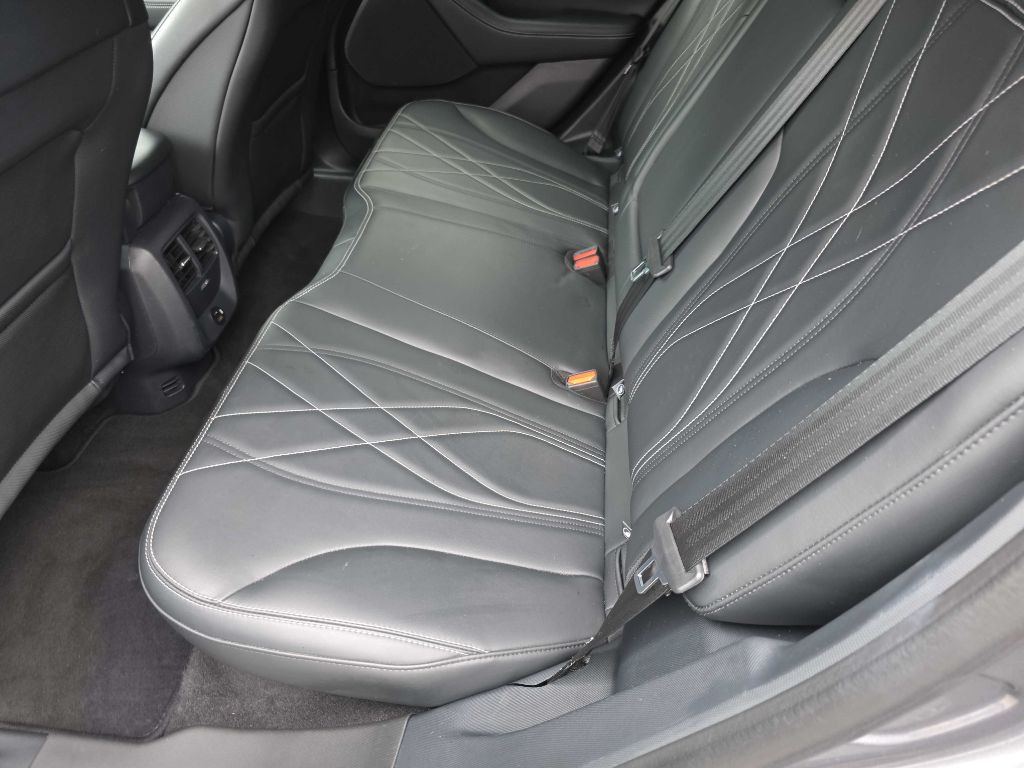 2021 Ford Mustang Image 19