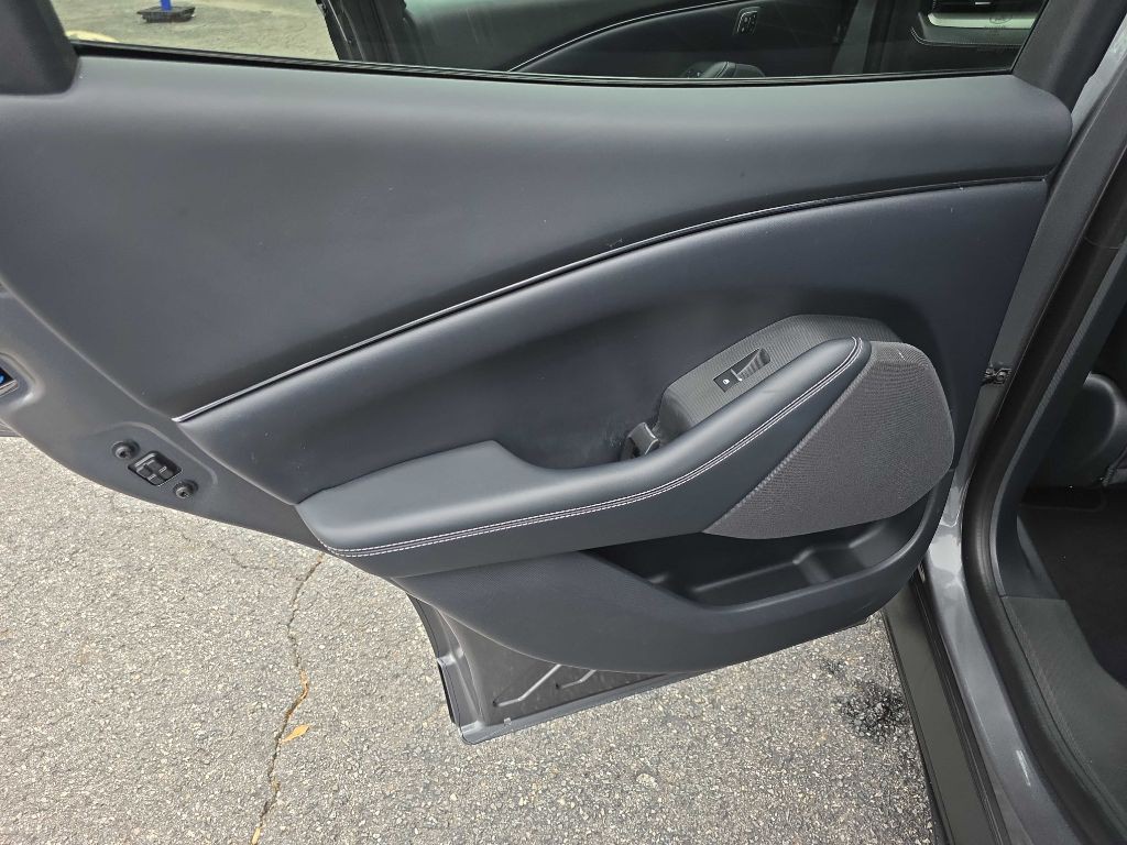 2021 Ford Mustang Image 20