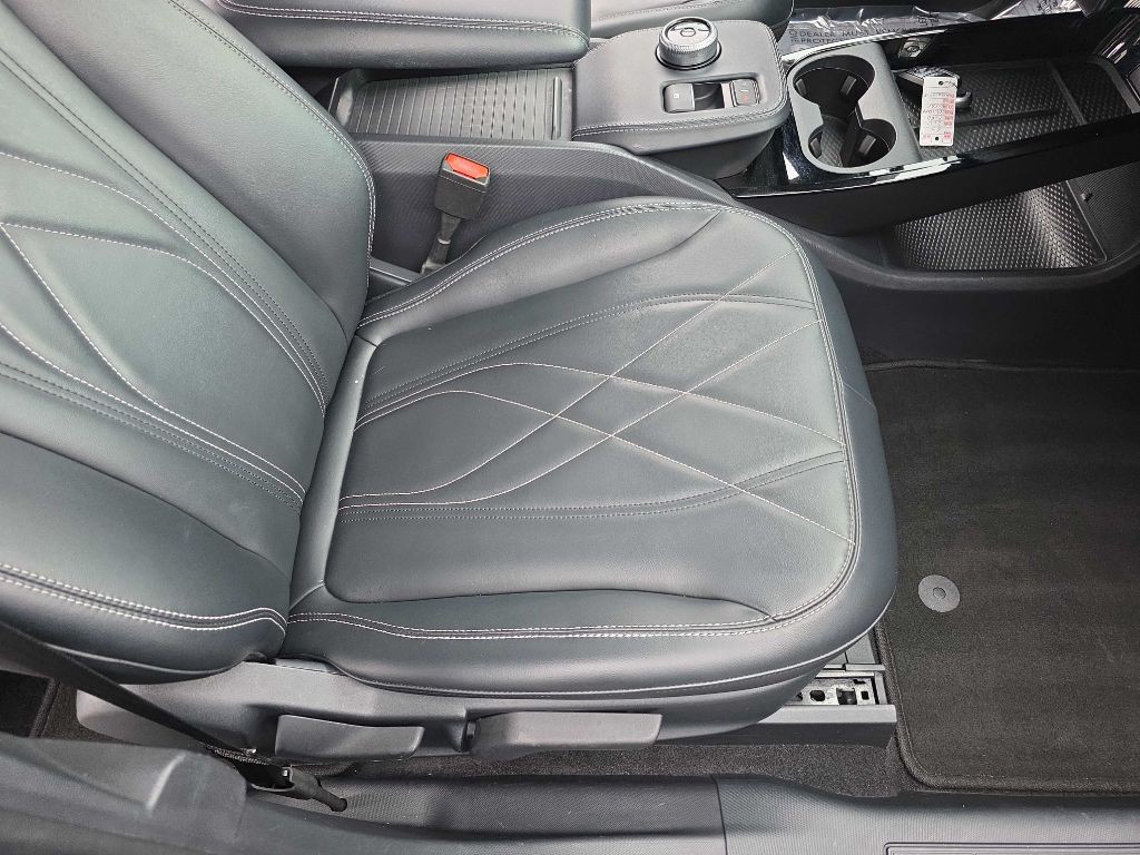 2021 Ford Mustang Image 24