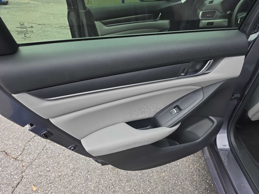 2020 Honda Accord Image 16