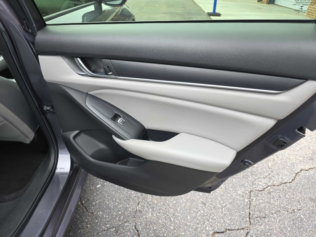 2020 Honda Accord Image 18