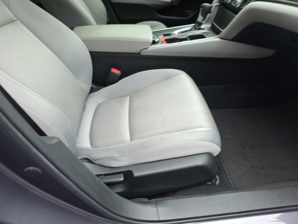 2020 Honda Accord Image 19