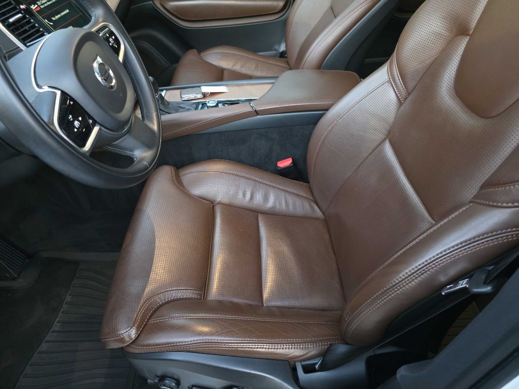 2019 Volvo XC90 Image 10
