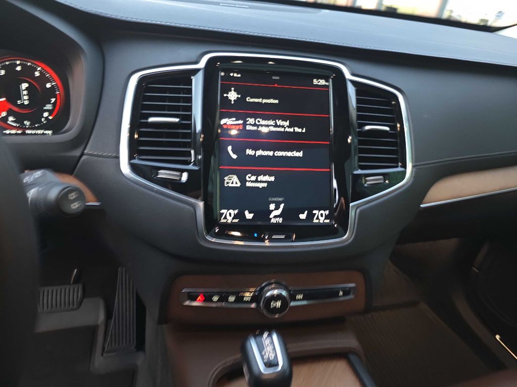 2019 Volvo XC90 Image 12