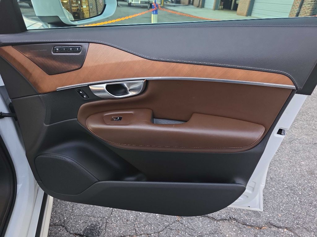 2019 Volvo XC90 Image 25