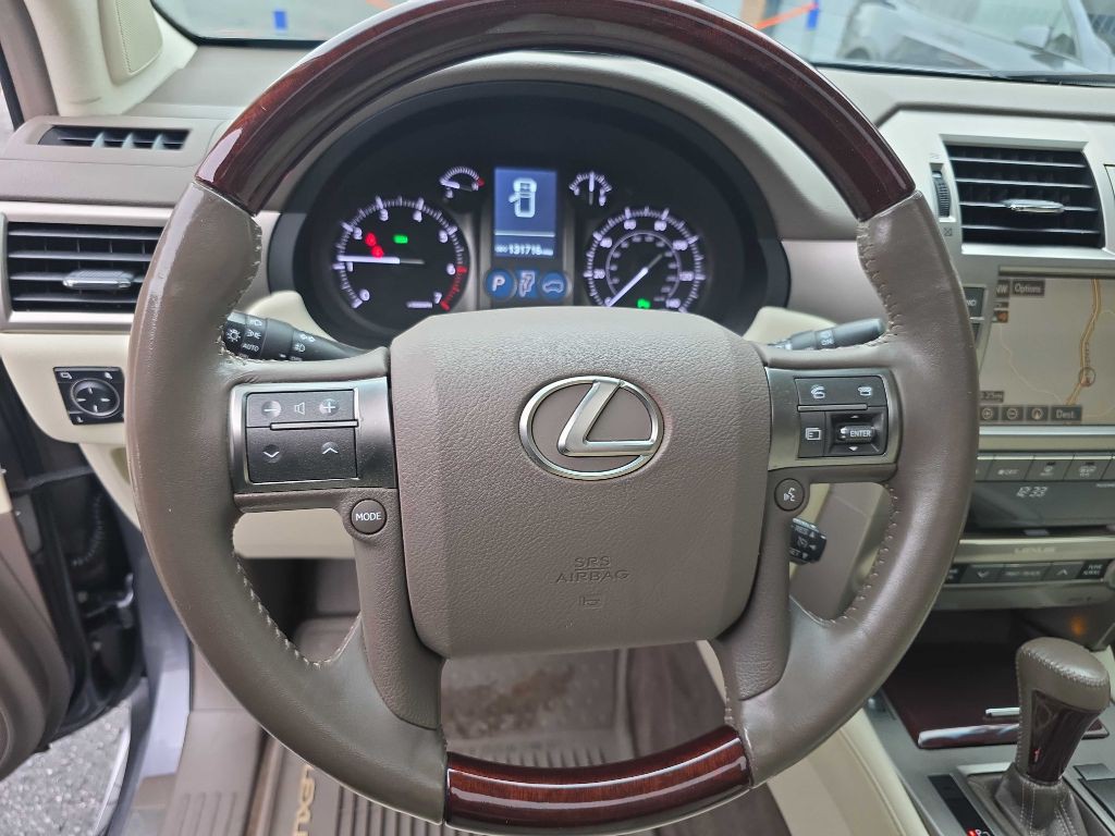 2015 Lexus GX 460 Image 16