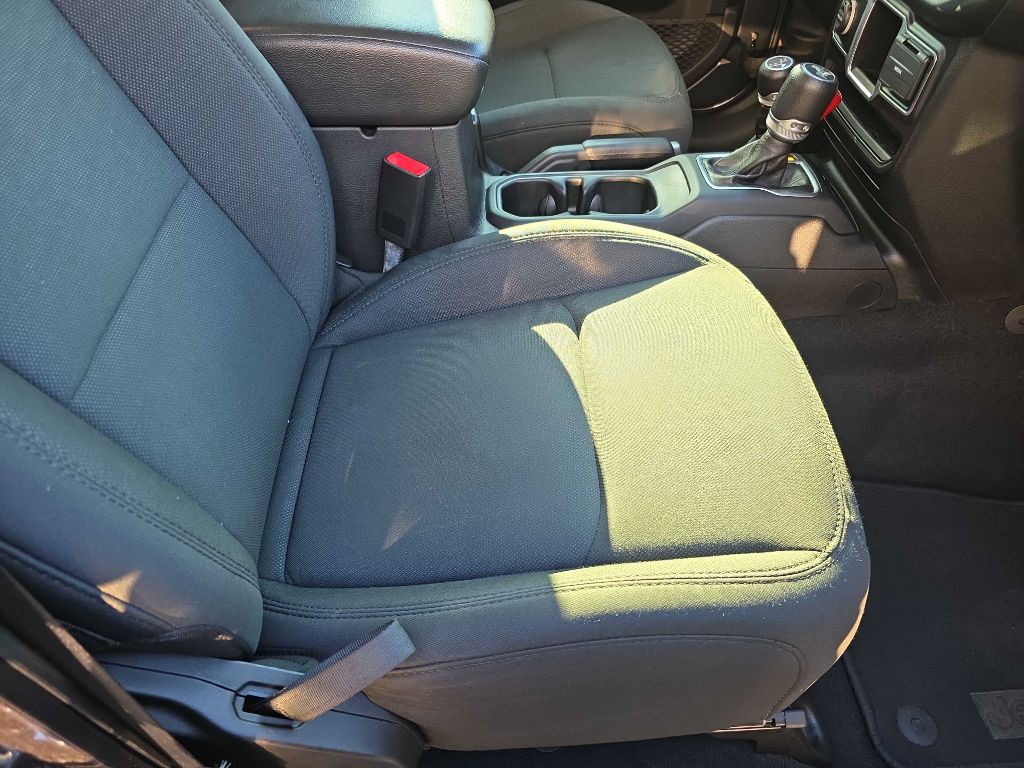 2020 Jeep Wrangler Unlimited Image 25