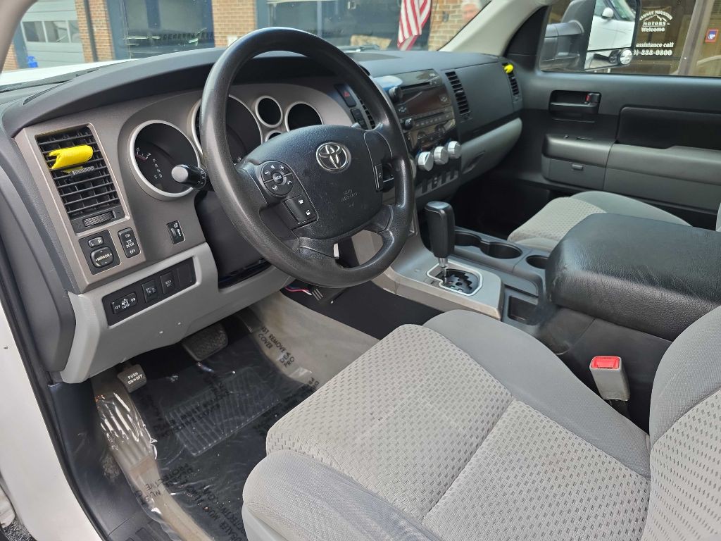 2010 Toyota Tundra Image 9