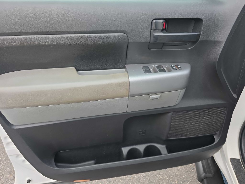 2010 Toyota Tundra Image 11