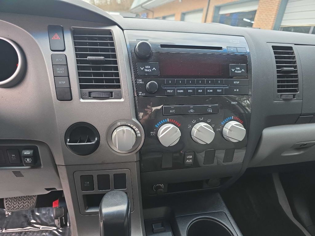 2010 Toyota Tundra Image 12