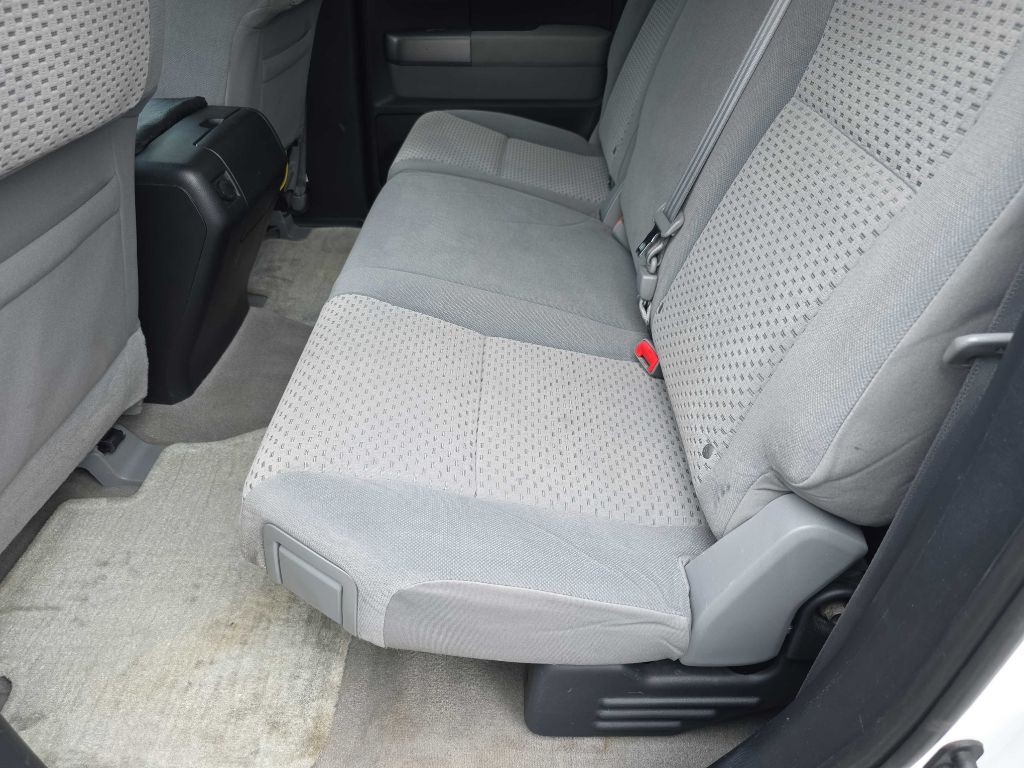 2010 Toyota Tundra Image 16