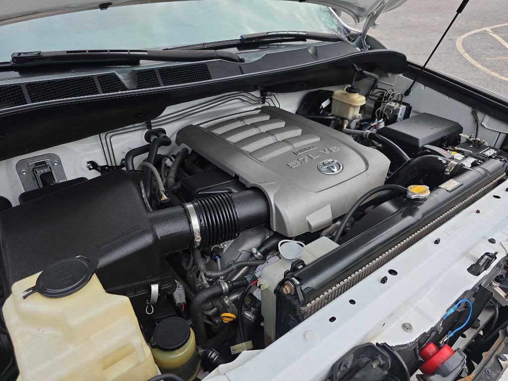 2010 Toyota Tundra Image 22