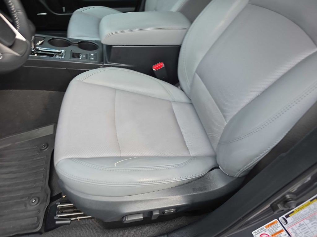 2018 Subaru Outback Image 10