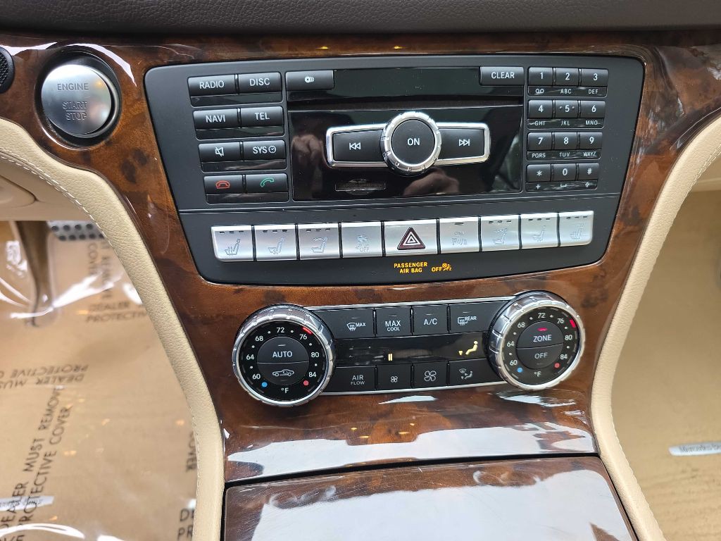 2013 Mercedes-Benz SL-Class Image 16