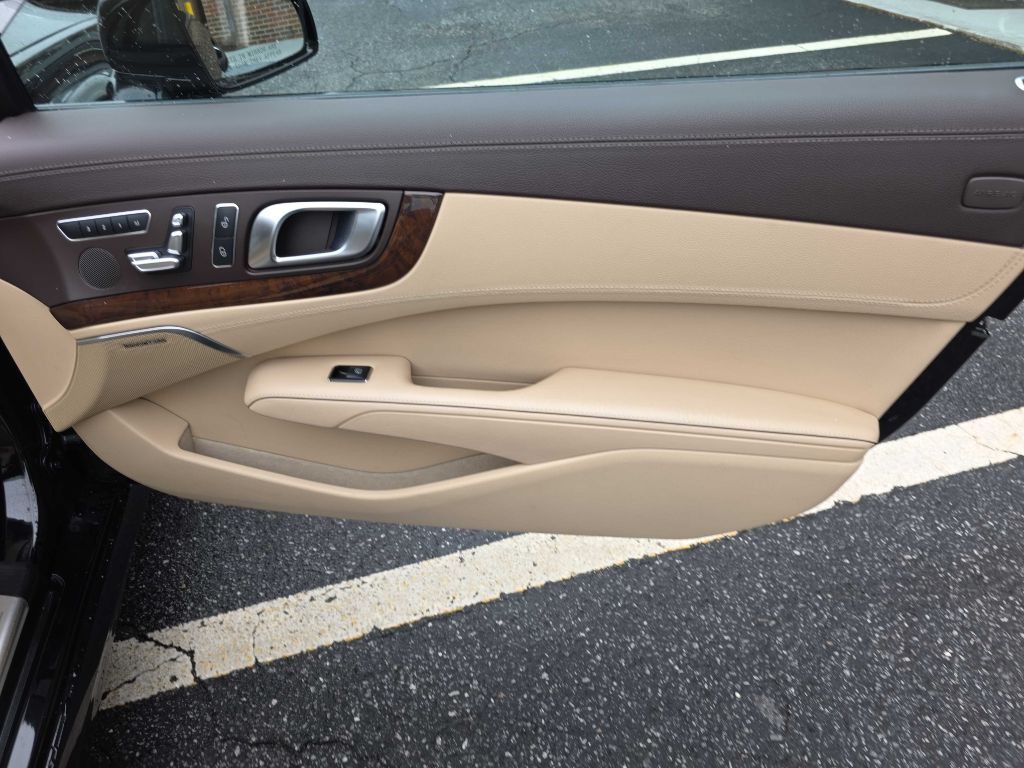 2013 Mercedes-Benz SL-Class Image 20