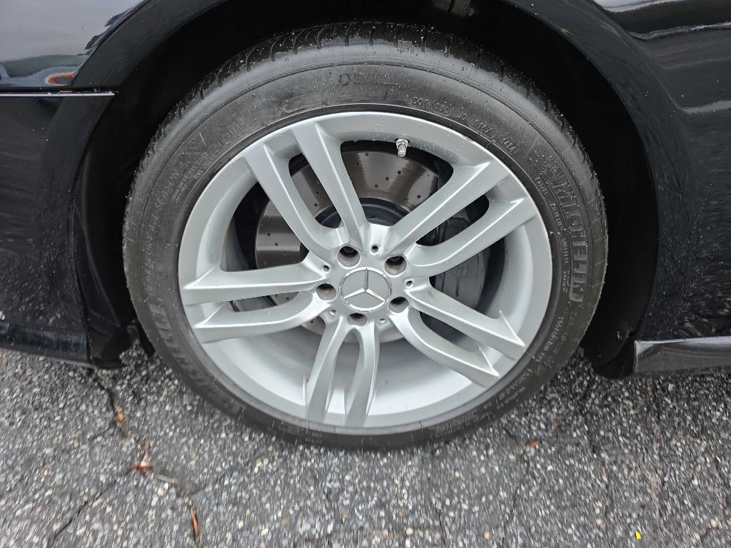 2013 Mercedes-Benz SL-Class Image 25